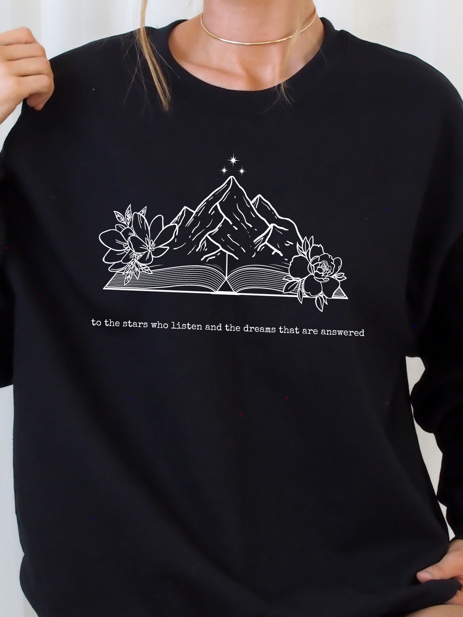 To The Stars Who Listen Sweatshirt | ACOTAR Merch - TheLibraryCloset