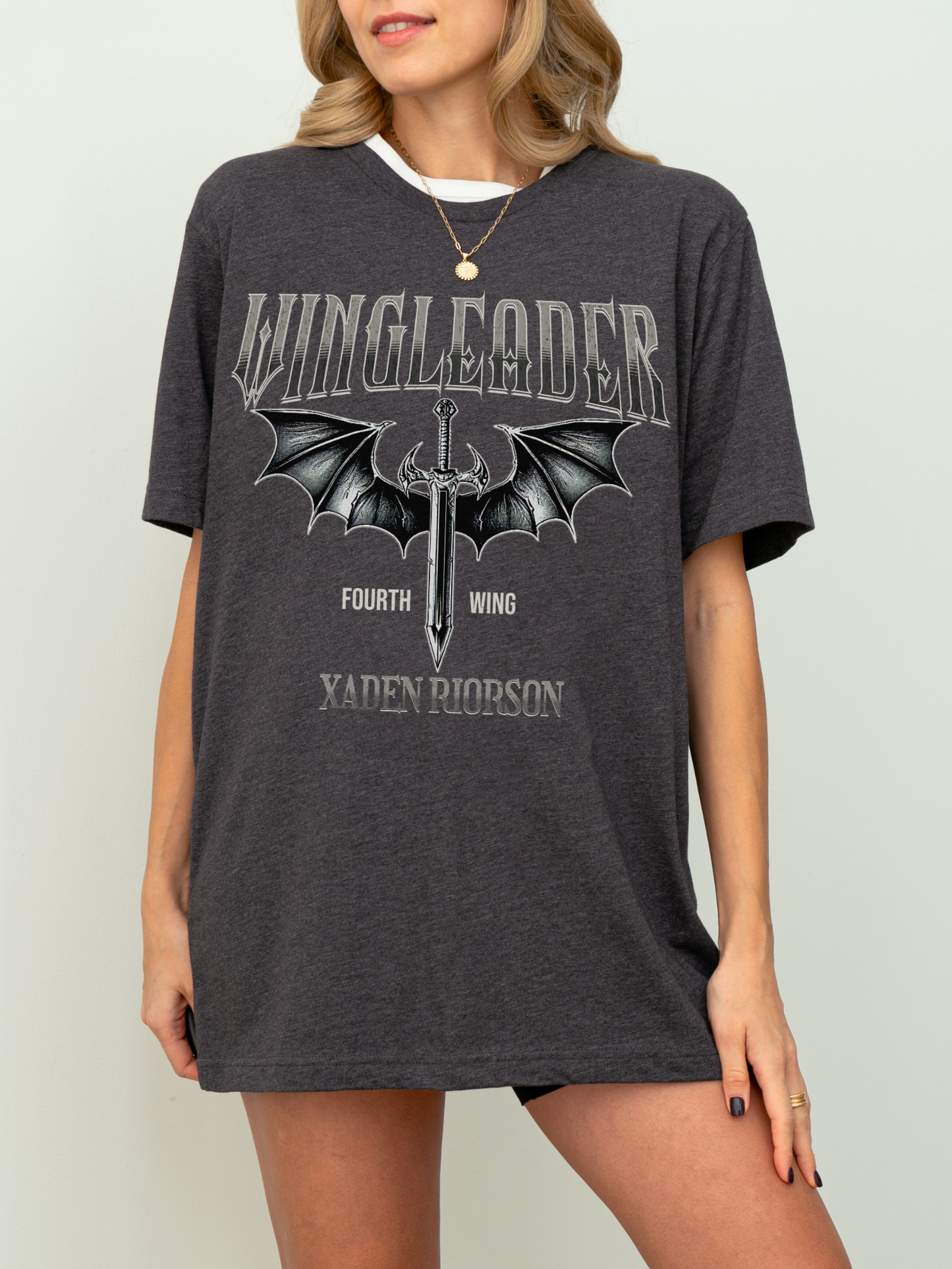 Wingleader Shirt | Fourth Wing Merch