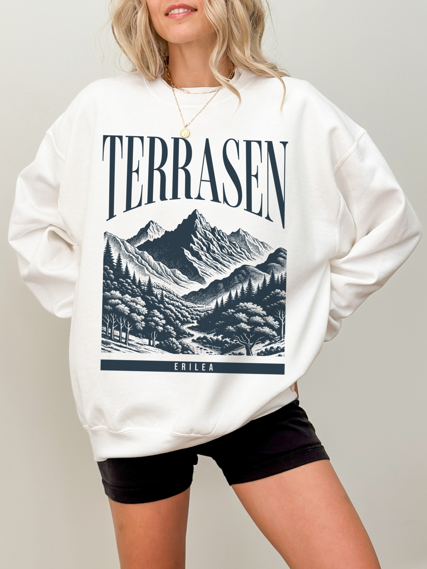 Terrasen Sweatshirt | Throne of Glass Merch