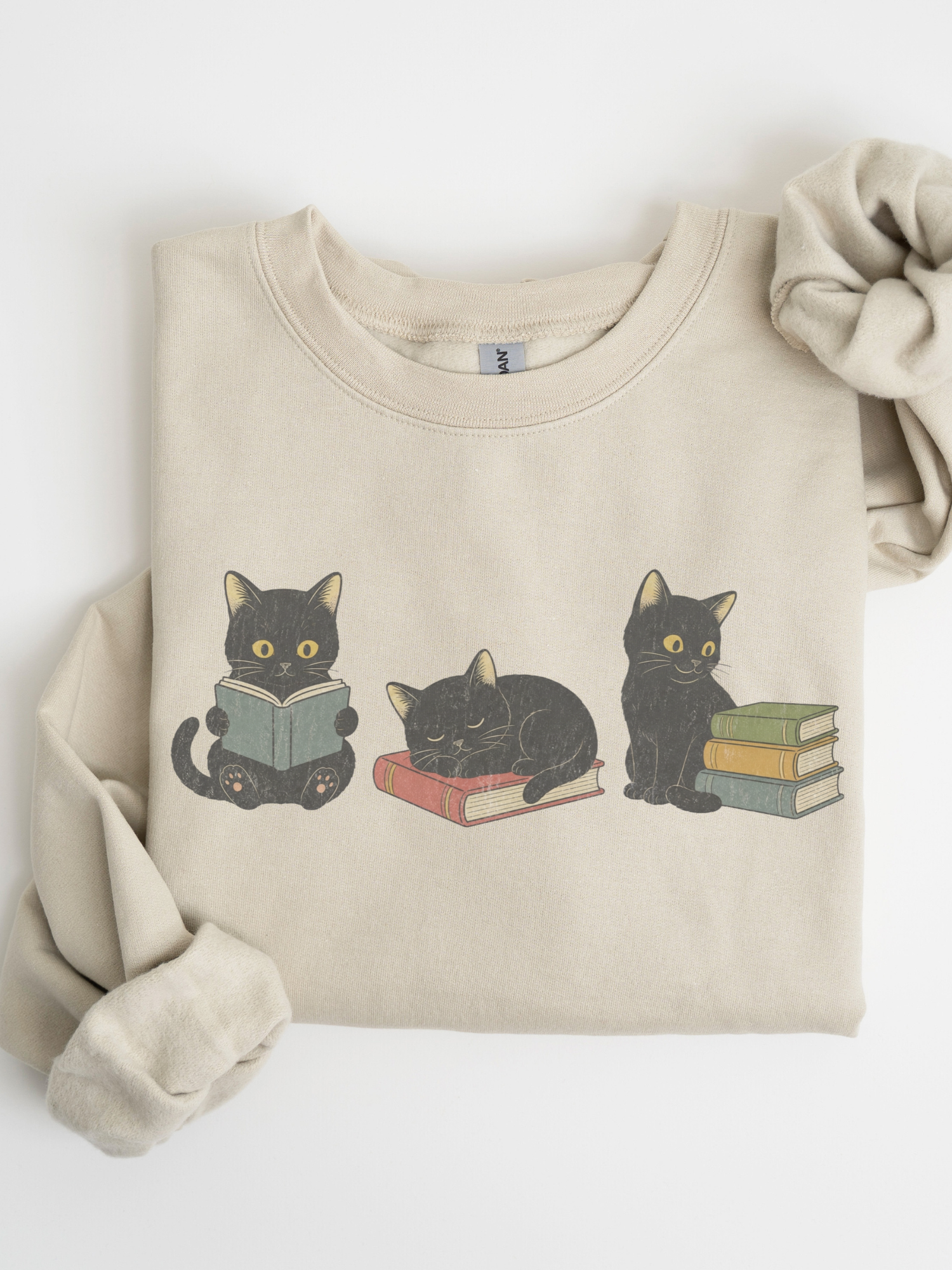 Vintage Cats Reading Sweatshirt | Unique Gift for Cat Lovers