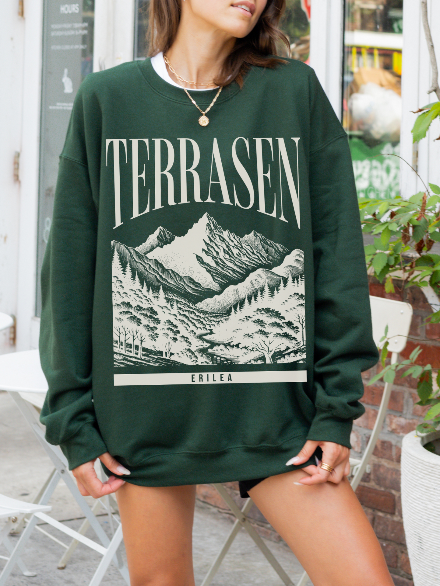 Terrasen Sweatshirt | Throne of Glass Merch